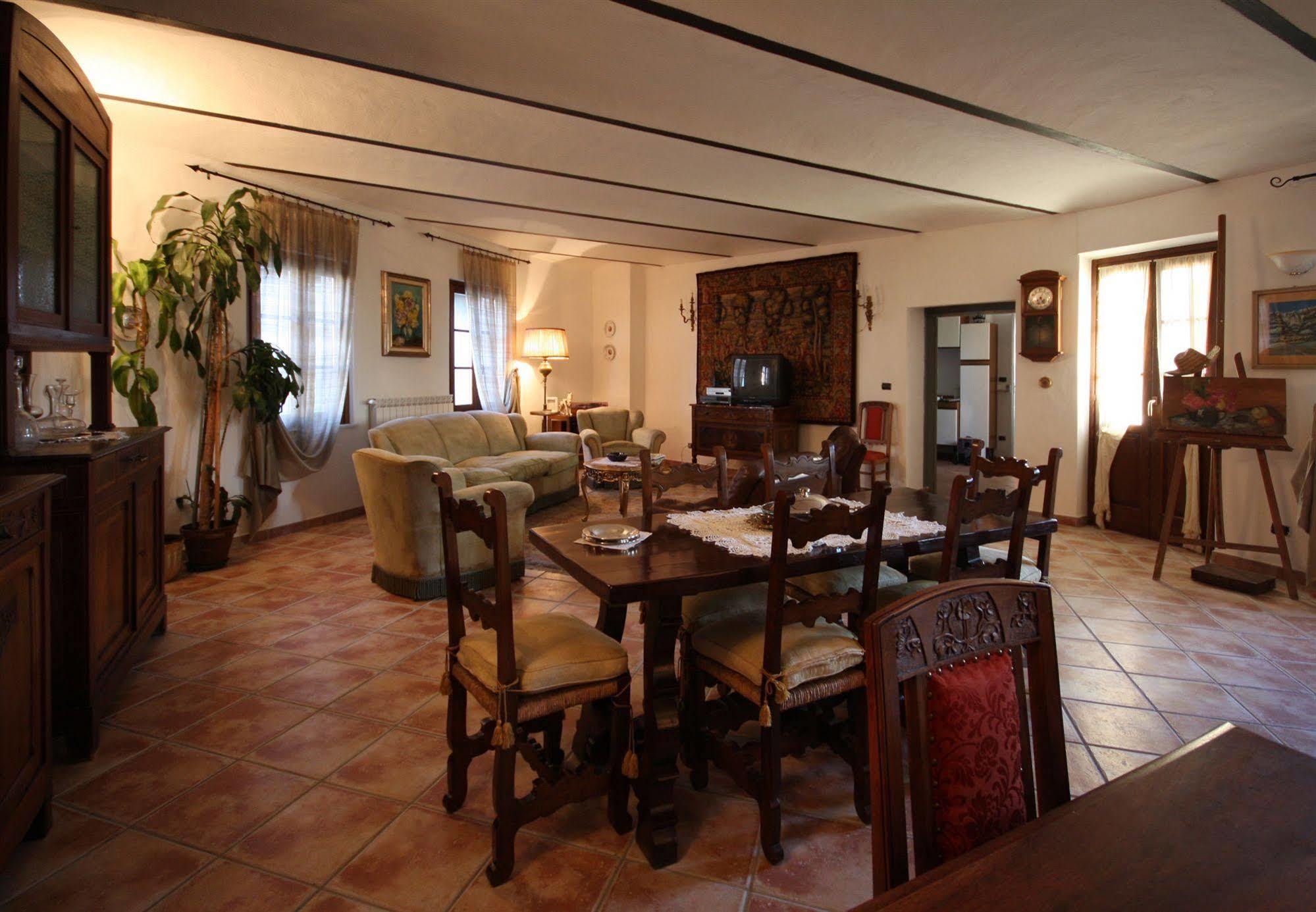 Relais San Desiderio Bed & Breakfast Calliano  Exterior photo