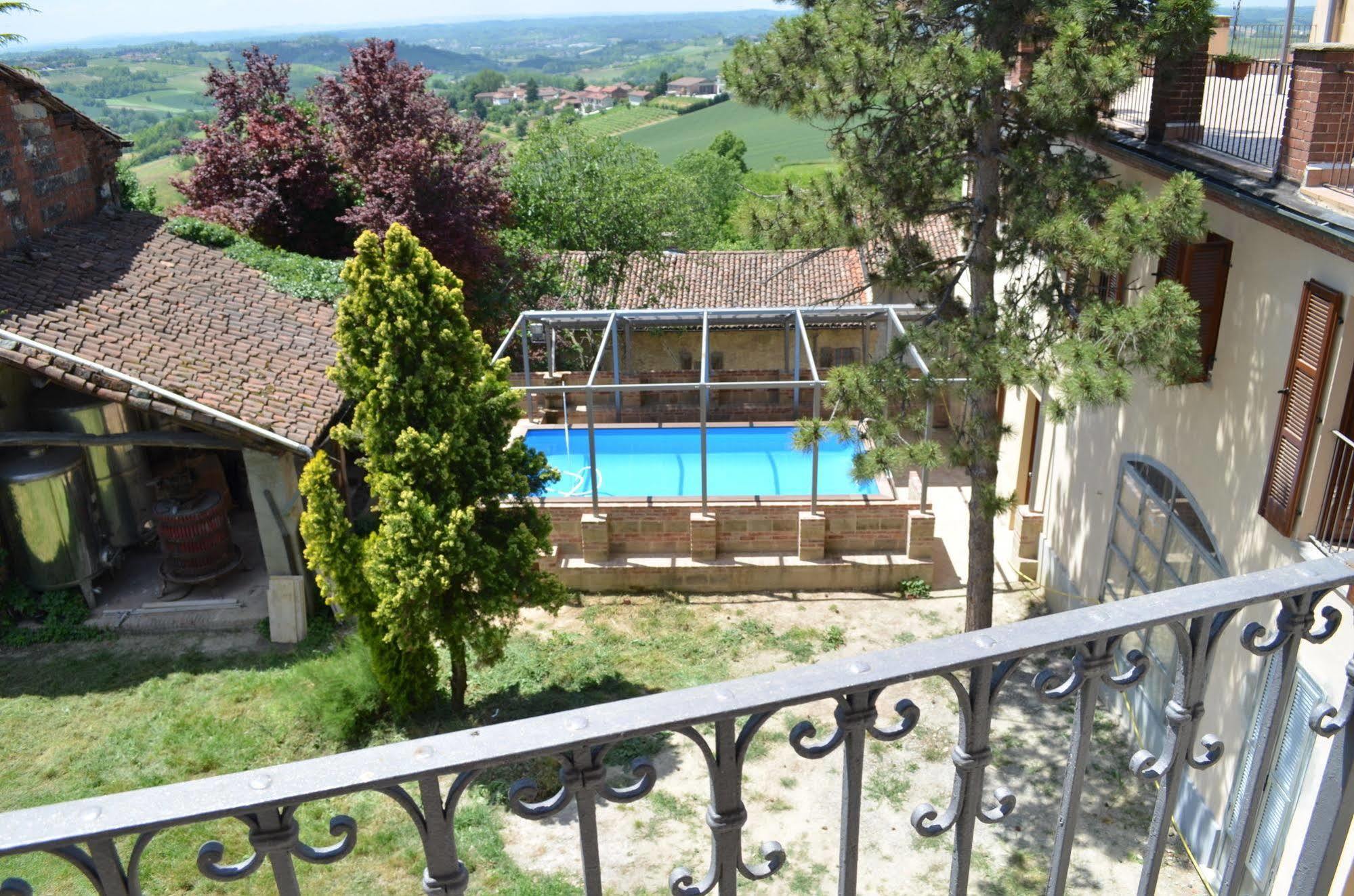 Relais San Desiderio Bed & Breakfast Calliano  Exterior photo
