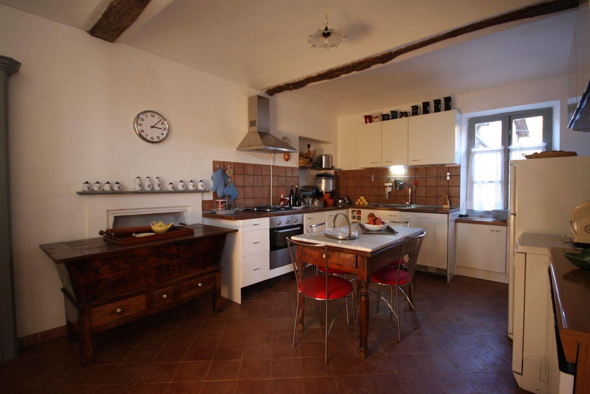 Relais San Desiderio Bed & Breakfast Calliano  Exterior photo